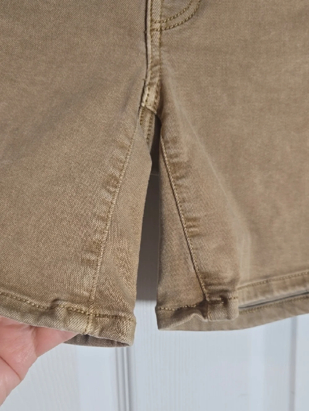American Eagle Outfitters Tan Midi Jean Shorts Size 4 - Picture 3 of 6